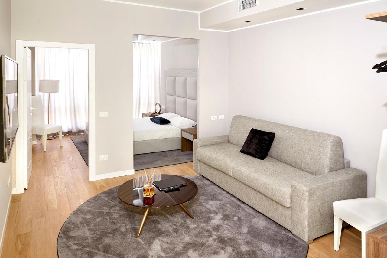 Prestige Boutique Aparthotel -Piazza Duomo Milan Luaran gambar